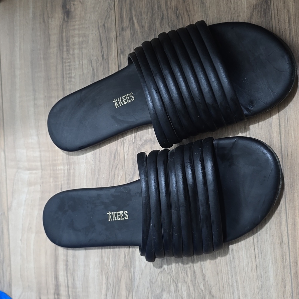 Tkees Caro Scrappy Slide Black Sandals Women’s EU 40 US 8